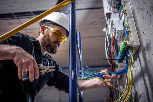 Best Affordable Emergency Electrician  in Strafford, MO